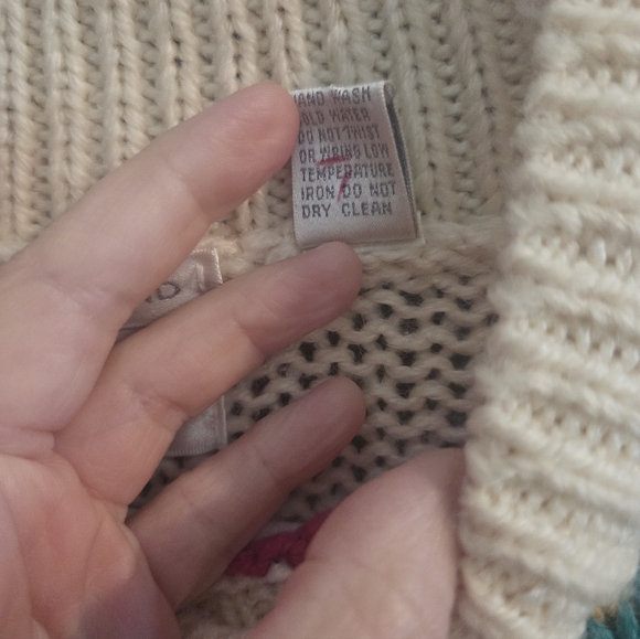 Vintage Item II Handknit Sweater- Size Medium - Picture 7 of 7